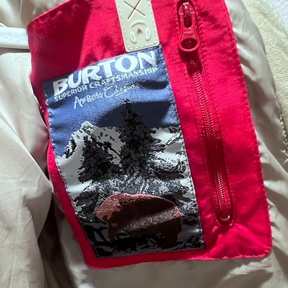 Burton Red and Gray Puffer Vest Wander W/Detach hood Ws Small EUC Women’s Nano - Picture 4 of 6